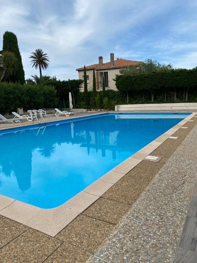 Le Patio Apartment Saint Tropez Bagian luar foto